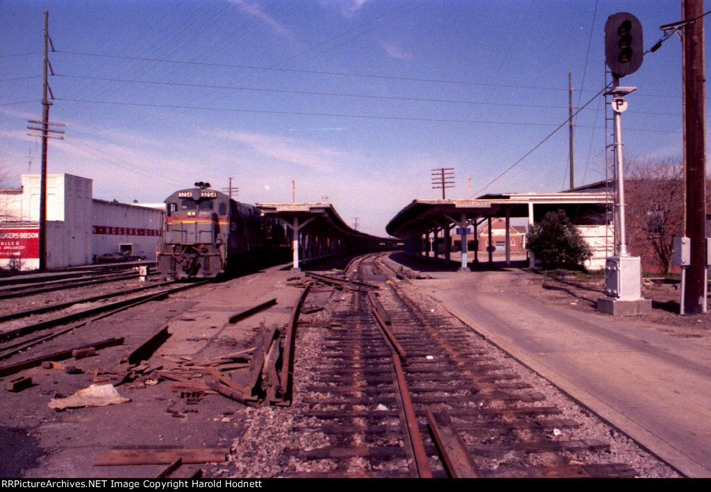 Looking northbound towards Seaboard Station we see that the main track has been taken up